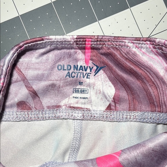 Old Navy Kids Marble Pattern Leggings - Pink and Purple - Picture 2 of 4